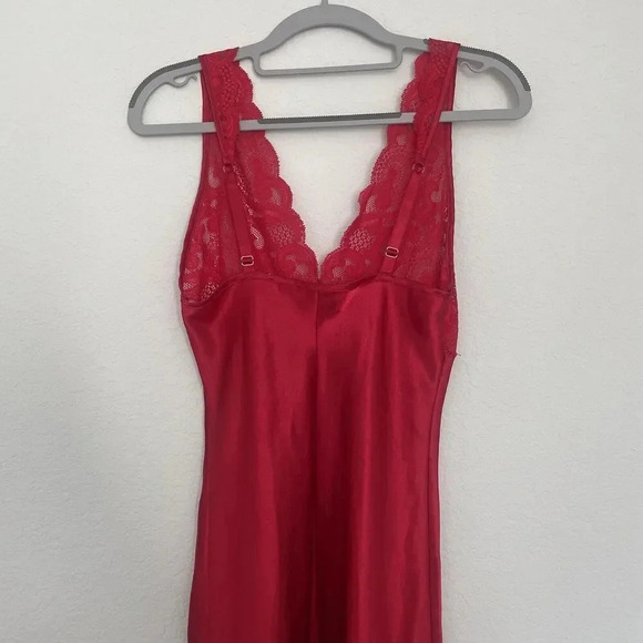 Victoria’s Secret Gold Label Size Small Red Satin Long Slip Dress Sleepwear - Picture 5 of 11